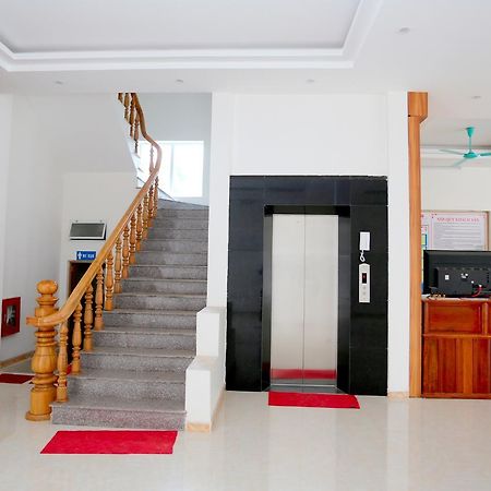 Anh Tu Hotel Ха Жианг Екстериор снимка